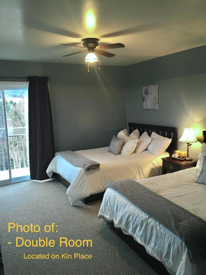 Stay In Gros Morne Rocky Harbour Room photo