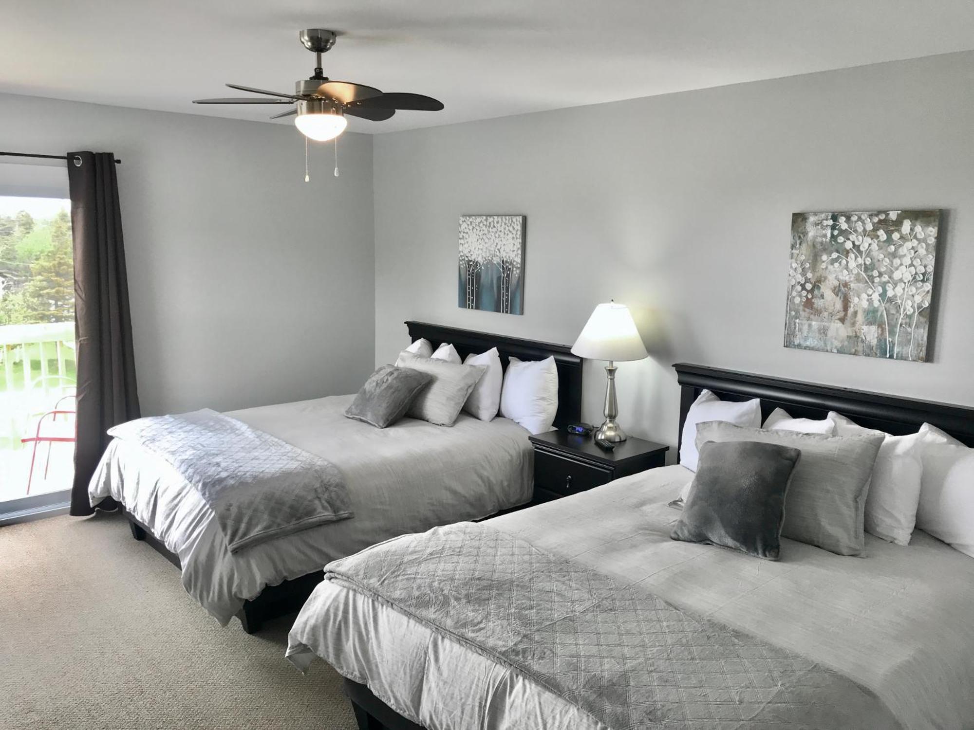 Stay In Gros Morne Rocky Harbour Exterior photo