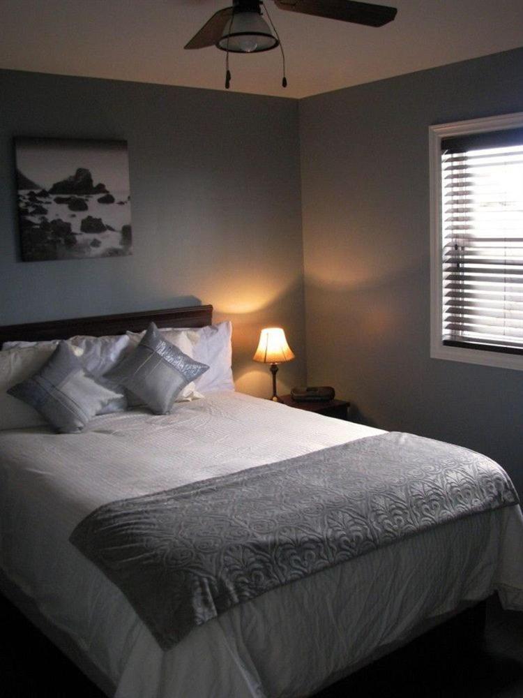 Stay In Gros Morne Rocky Harbour Exterior photo